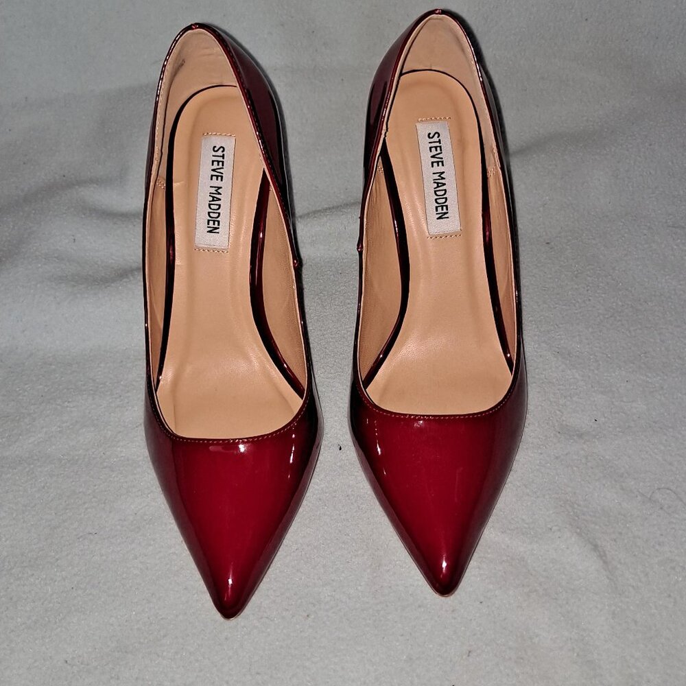 Steve Madden Altisha Pointed Toe Faux Patent Leather Stiletto Heels 8